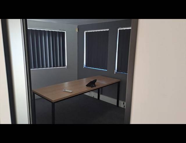 BUSINESS PROPERTY TO RENT IN NEWTON PARK
